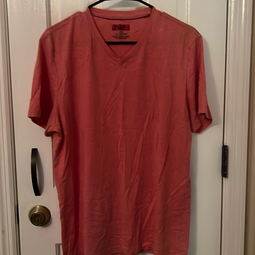 Salmon colored v neck t shirt